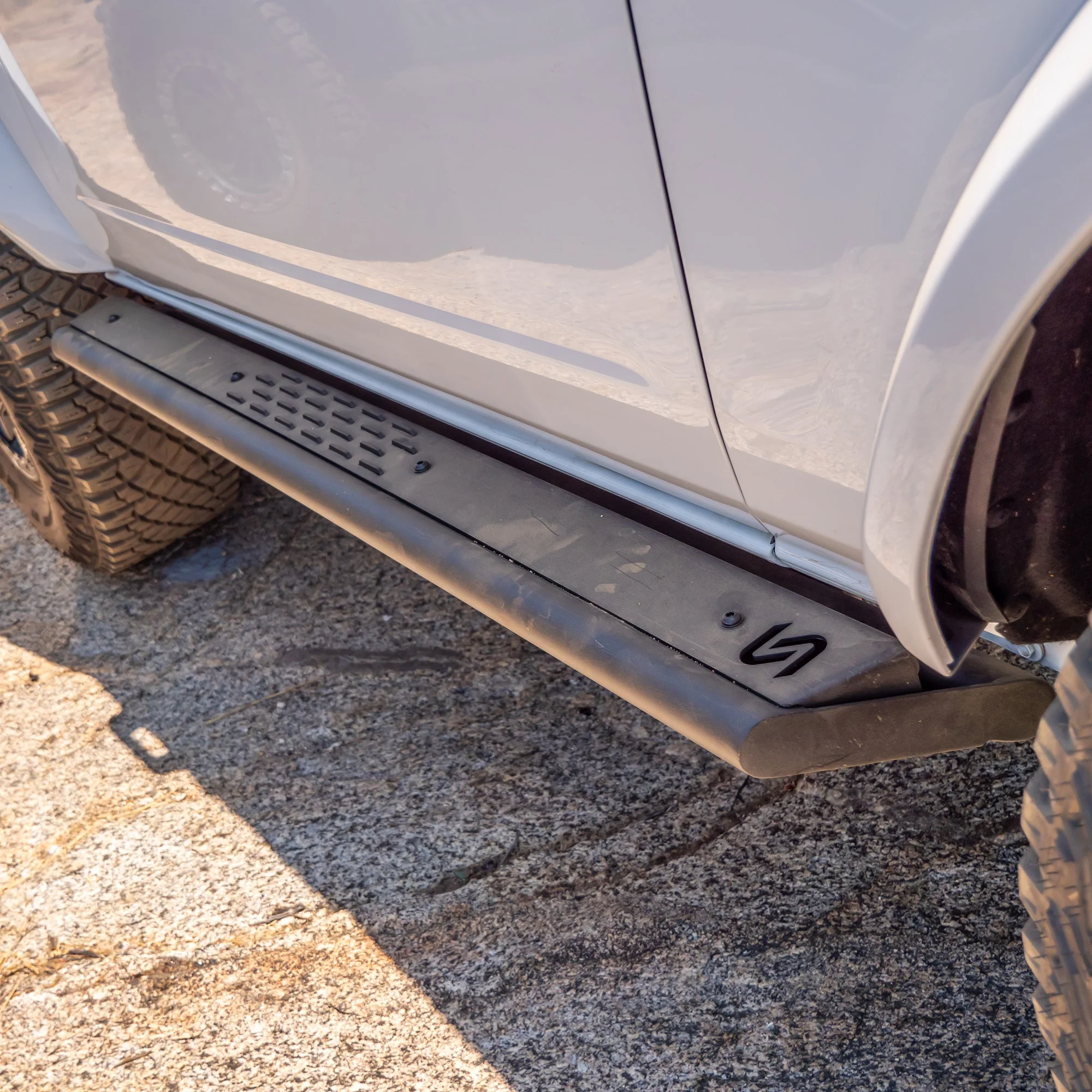 Turn Offroad  - 2021+ Ford Bronco 2-Door Step-Slider - Image 4