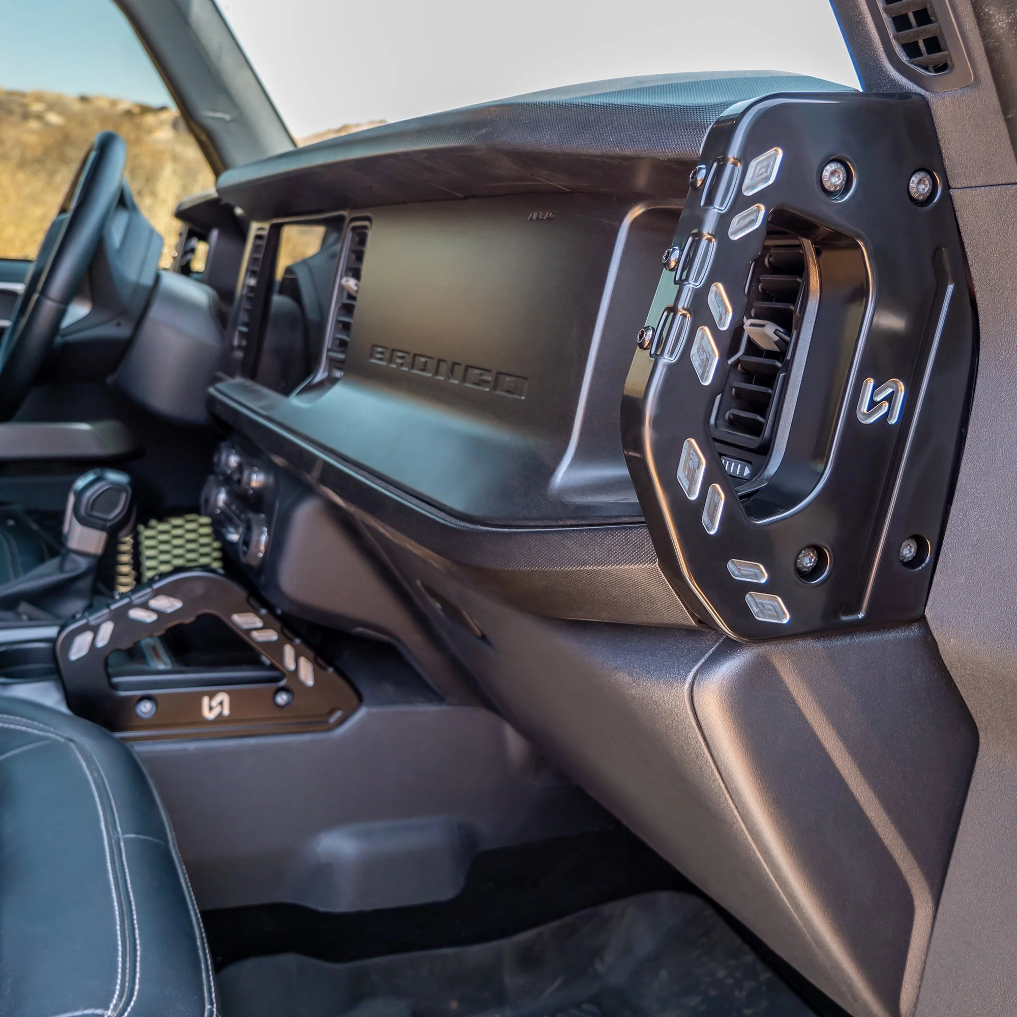Turn Offroad - 2021+ Ford Bronco Billet Middle Handle - Image 4