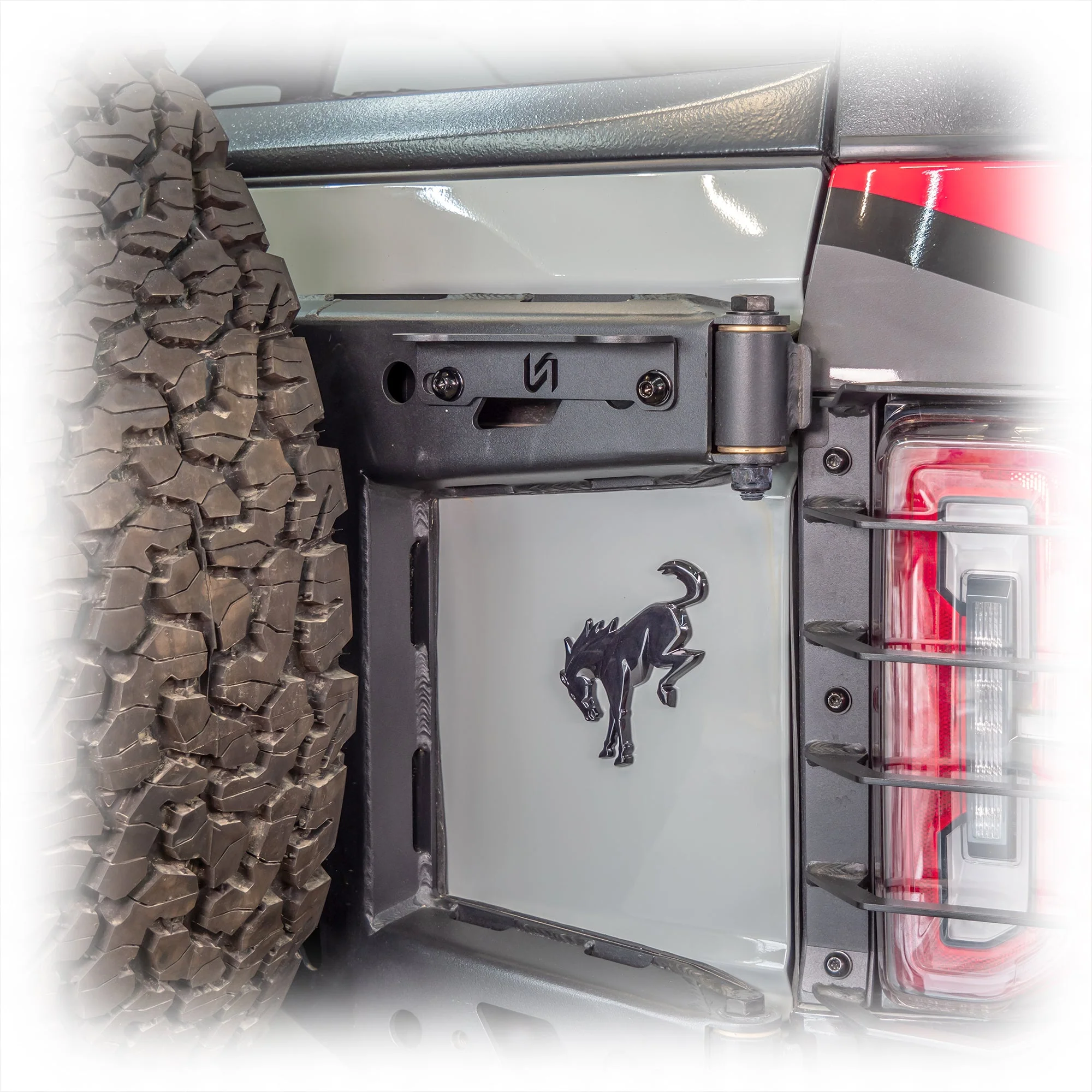 Turn Offroad  - 2021+ Ford Bronco Tailgate Hinge Antenna/Whip Mount - Image 8