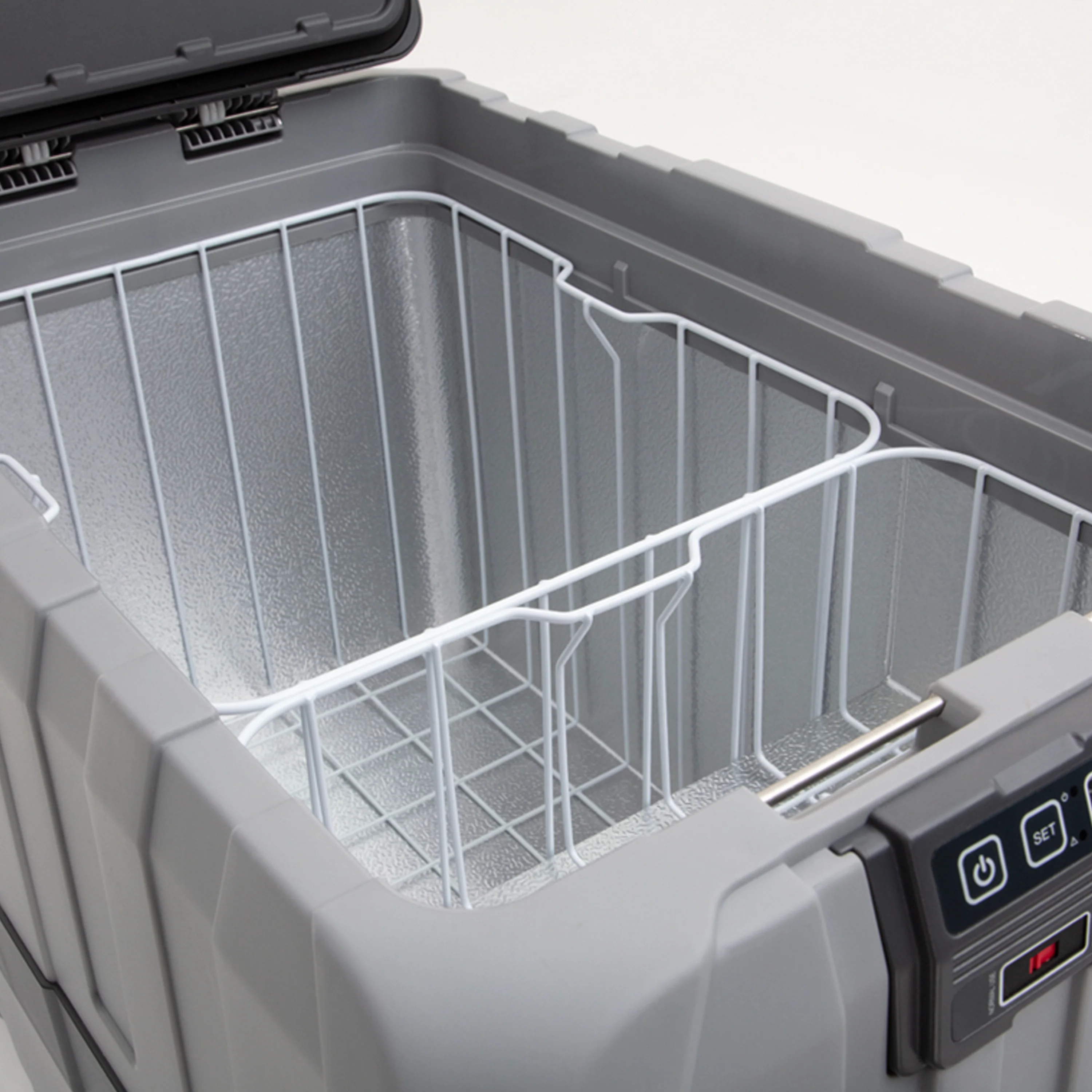 Blizzard Box - 56QT/53L Electric Portable Fridge/Freezer - Image 4